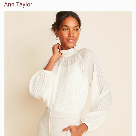 Mock neck blouse - Picture 1 of 4